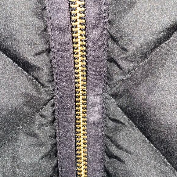J.Crew Black Diamond Down Quilted Puffer Vest XS Gold Snap Zip Front - Picture 6 of 6